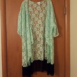 L Monroe Kimono w/black fringe